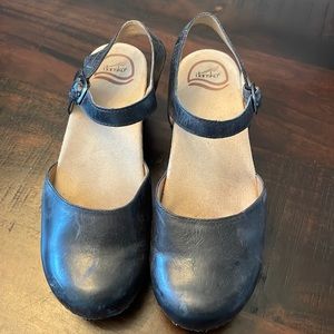 Dansko Mary Jane clog blue leather size 8